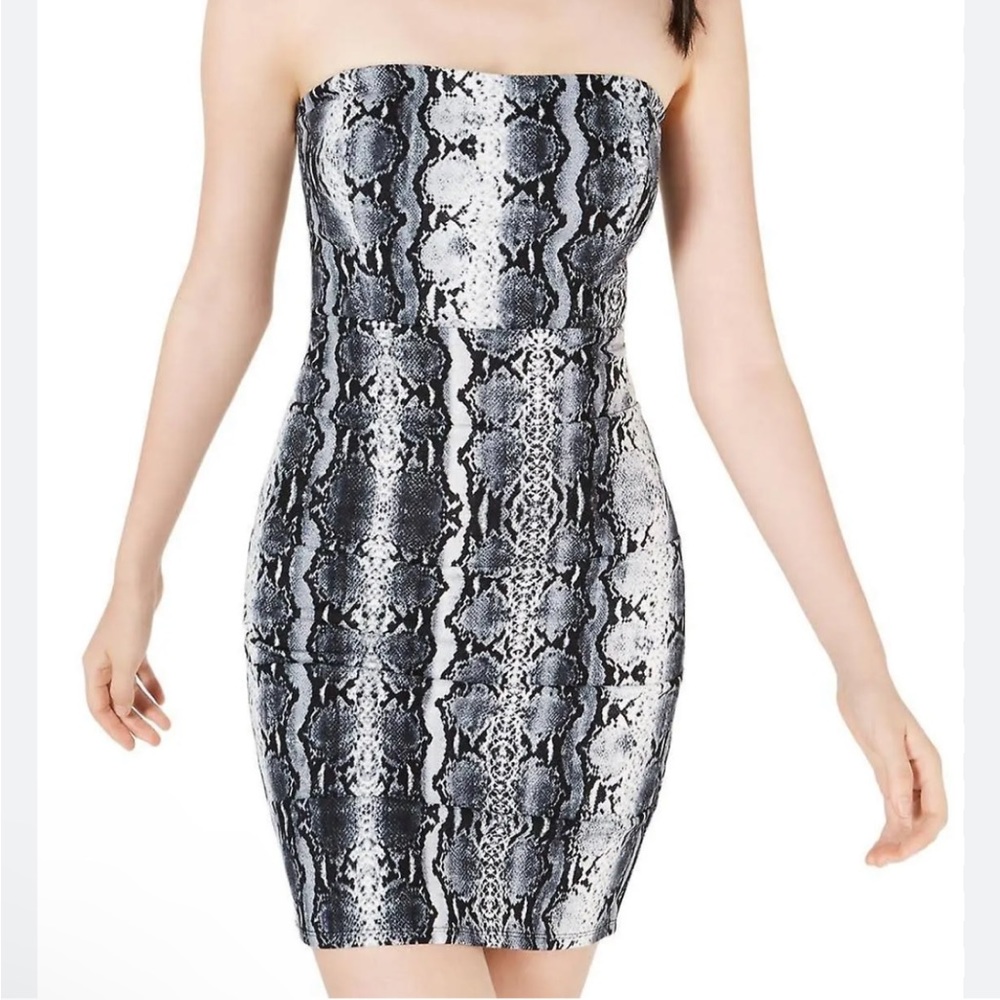 Jump Apparel Juniors' Strapless Snake-Embossed Bodycon Dress - Grey/Black